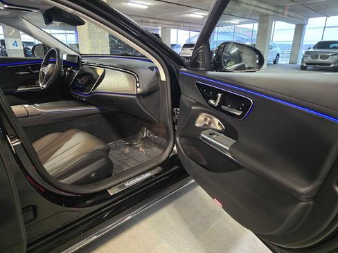 Used 2024 Mercedes-Benz E 350 4MATIC Sedan image 29