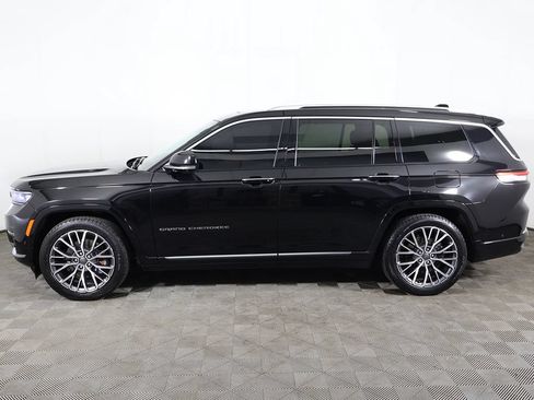 Used 2022 Jeep Grand Cherokee L Summit w/ Advanced Protech Group IV AWD/4WD image 24