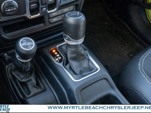 Used 2023 Jeep Gladiator Sport S image 24