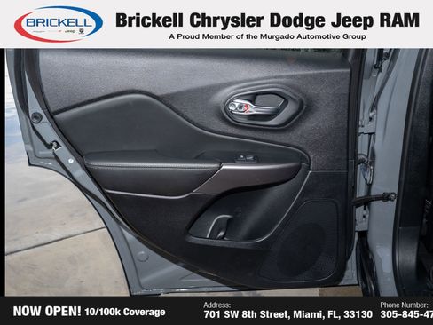Used 2022 Jeep Cherokee Limited w/ Elite Package image 12