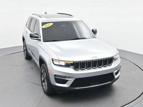 Used 2023 Jeep Grand Cherokee 4WD 4xe image 21