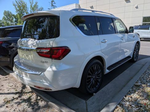 Used 2023 INFINITI QX80 Sensory w/ Cargo Package image 2