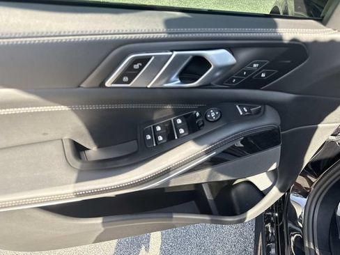 Used 2024 BMW X5 xDrive40i w/ M Sport Package AWD/4WD image 18