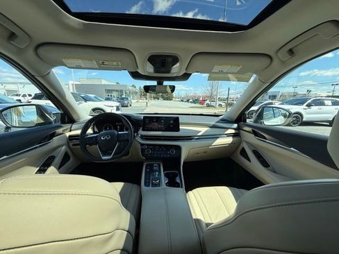 Used 2023 INFINITI QX60 Luxe w/ Cargo Package image 2