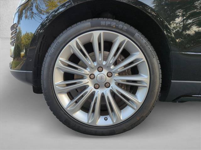 Used 2019 Land Rover Range Rover Long Wheelbase Supercharged AWD/4WD image 24