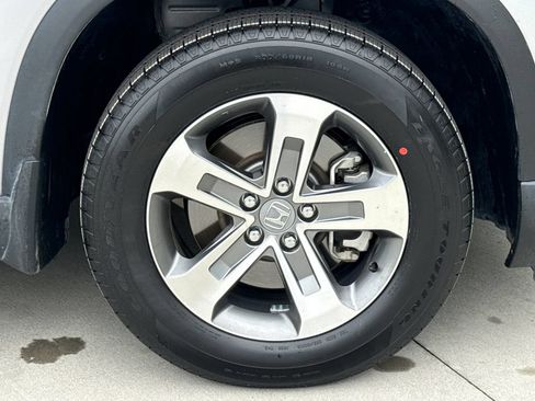 Certified 2025 Honda Pilot EX-L image 11