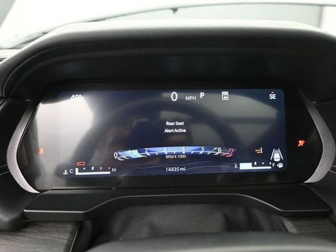 Used 2023 Jeep Grand Cherokee Overland w/ Luxury Tech Group IV image 34