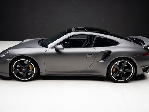 Used 2014 Porsche 911 Turbo S AWD/4WD image 17