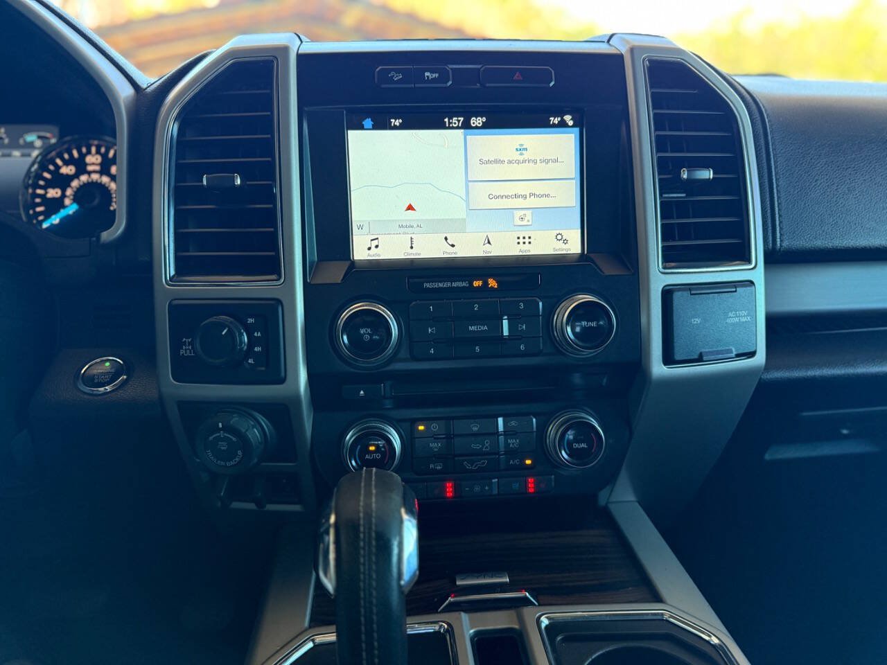 Used 2017 Ford F150 Lariat w/ Equipment Group 502A Luxury AWD/4WD image 24