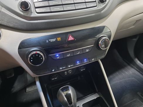 Used 2017 Hyundai Tucson Sport w/ Cargo Package FWD image 24