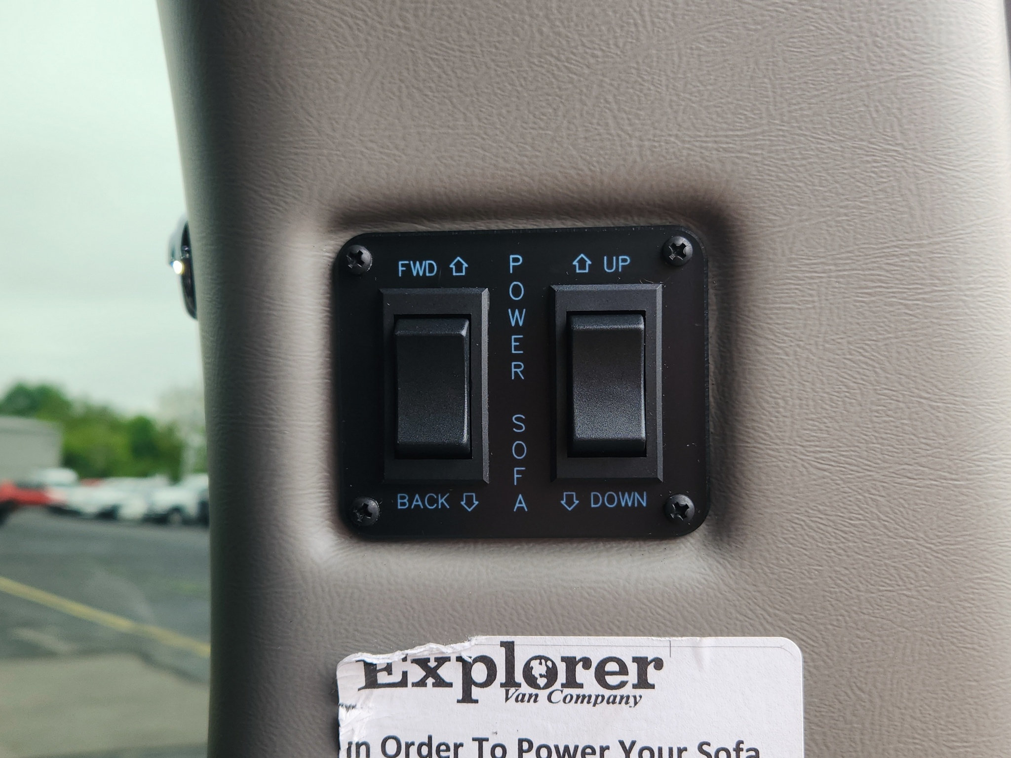 Used 2023 GMC Savana 2500 Extended RWD image 22