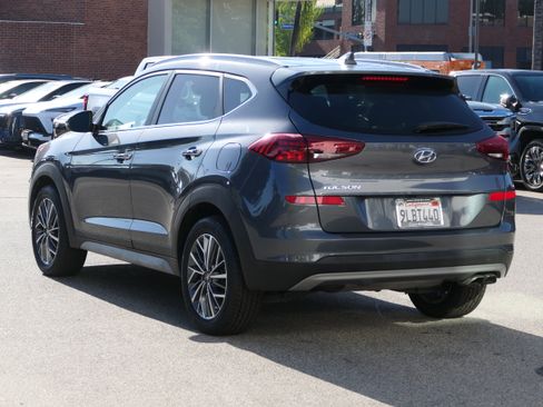 Used 2021 Hyundai Tucson Limited w/ Cargo Package FWD image 3