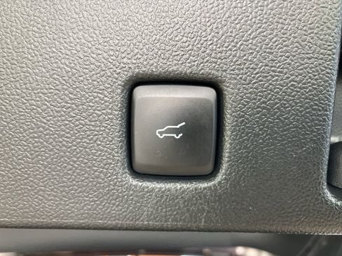 Used 2023 Ford Escape ST-Line Select AWD/4WD image 28