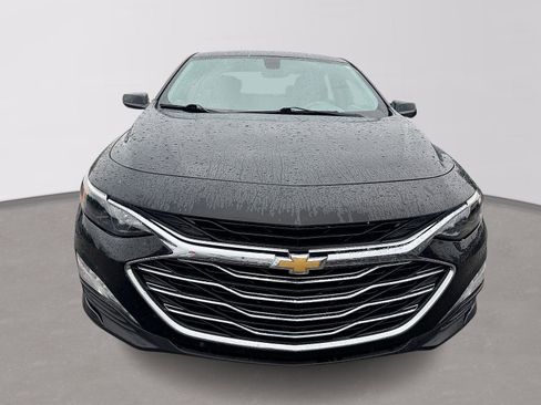 Used 2021 Chevrolet Malibu LT FWD image 2