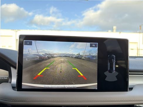 Certified 2023 Lincoln Nautilus AWD w/ Premium Package image 25