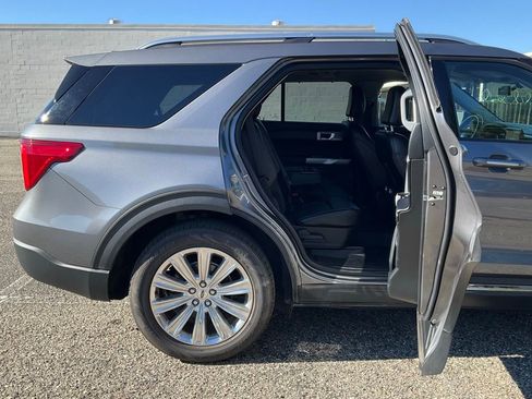 Used 2021 Ford Explorer Limited w/ Equipment Group 301A image 29