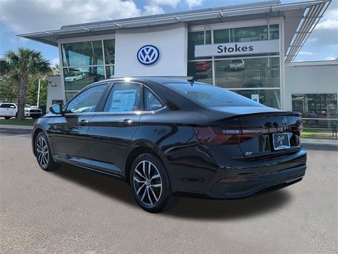 New 2026 Volkswagen Jetta SE image 6