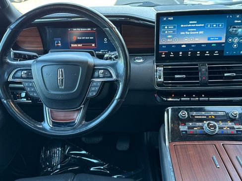 Certified 2023 Lincoln Navigator L Reserve AWD/4WD image 14