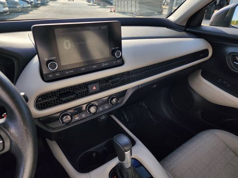 Used 2023 Honda HR-V LX image 15