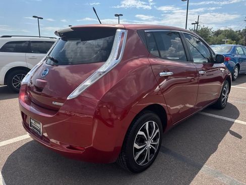 Used 2012 Nissan Leaf SV image 10