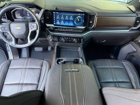 Used 2024 Chevrolet Silverado 2500 High Country AWD/4WD image 19