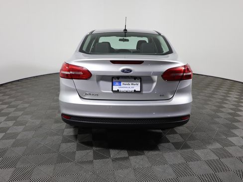Used 2017 Ford Focus SE FWD image 6