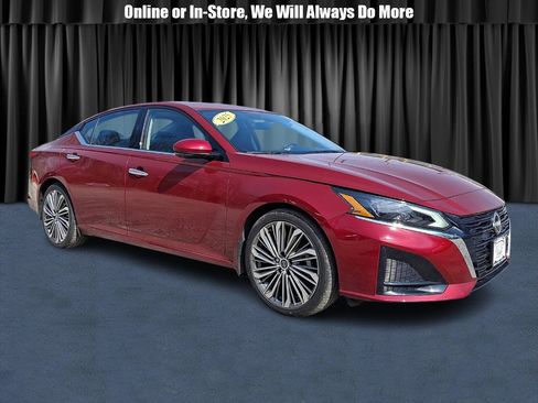 Used 2025 Nissan Altima 2.5 SL FWD image 1