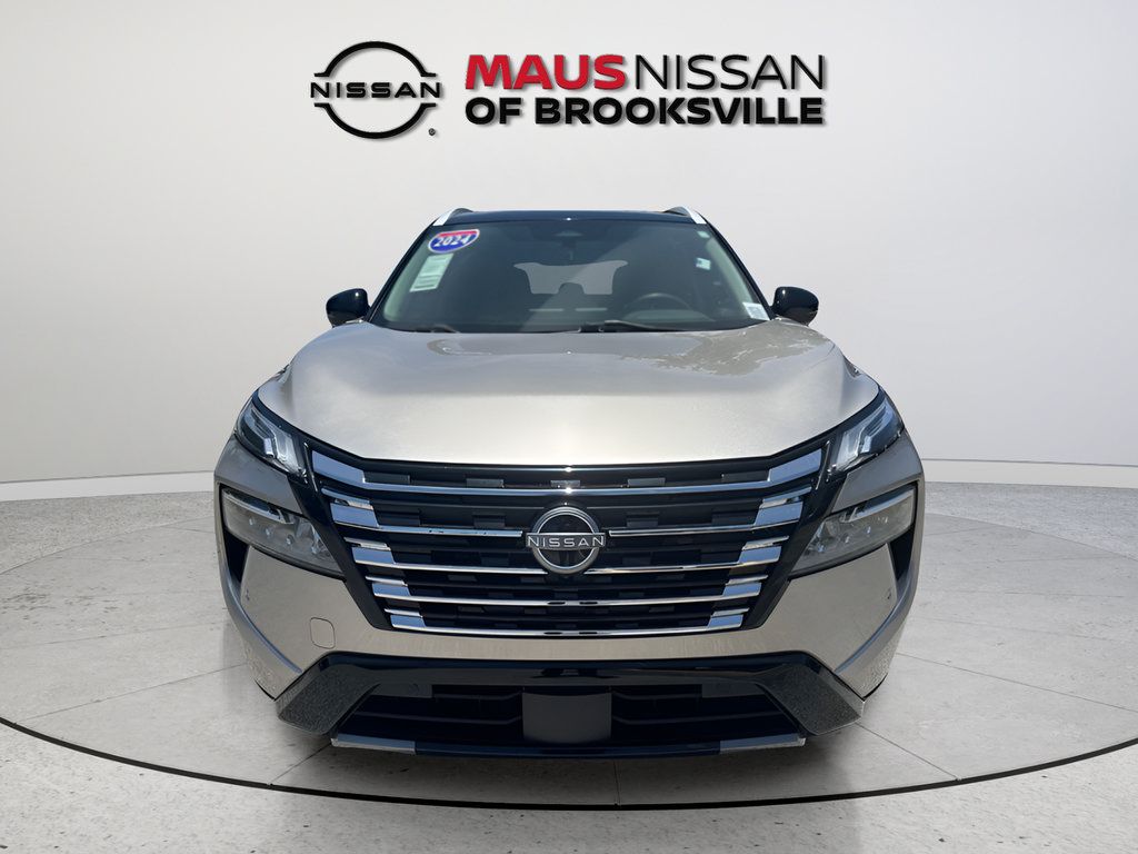 Used 2024 Nissan Rogue Platinum FWD image 4