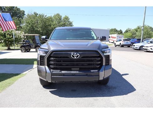 Used 2023 Toyota Tundra SR5 AWD/4WD image 10