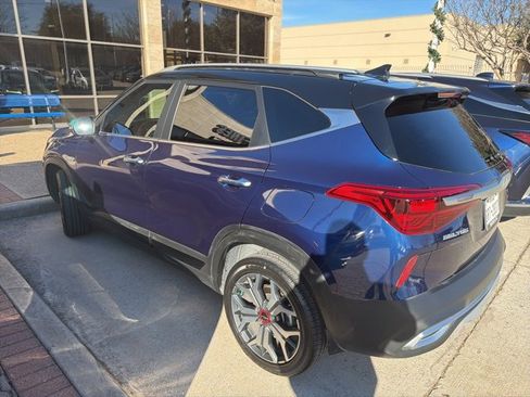 Certified 2023 Kia Seltos SX image 4