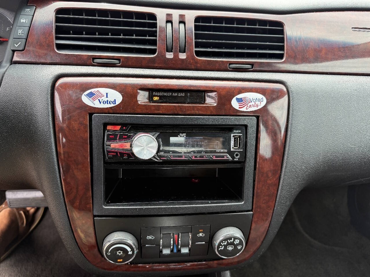 Used 2008 Chevrolet Impala LT FWD image 20