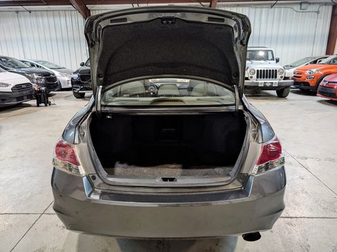 Used 2011 Honda Accord EX image 19