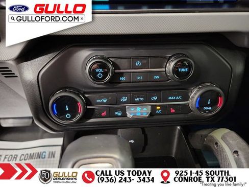 Used 2022 Ford Bronco Everglades image 26