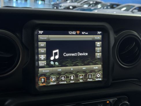 Used 2023 Jeep Wrangler Unlimited w/ Cold Weather Group AWD/4WD image 33