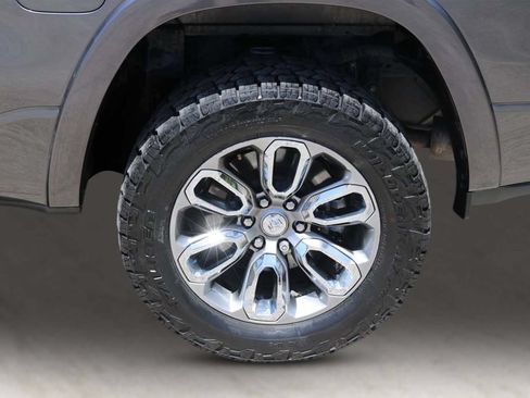 Used 2022 RAM 1500 Laramie w/ Laramie Southwest Edition AWD/4WD image 9