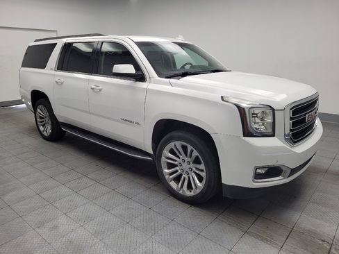 Used 2019 GMC Yukon XL SLT w/ HD Trailering Package AWD/4WD image 11