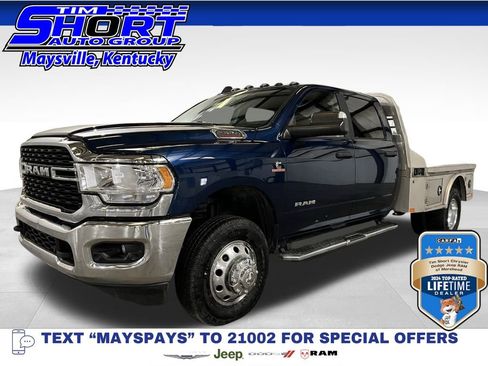 Used 2022 RAM 3500 Big Horn w/ Level C Equiment Group image 1