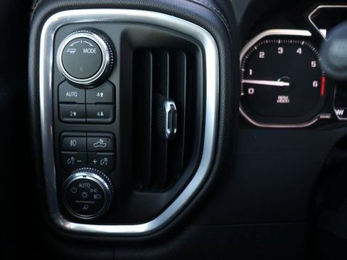 Used 2022 GMC Sierra 1500 Denali w/ Denali Premium Package image 22