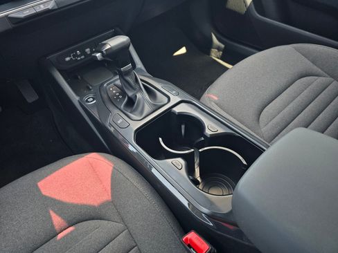 Used 2025 Kia K4 EX FWD image 16
