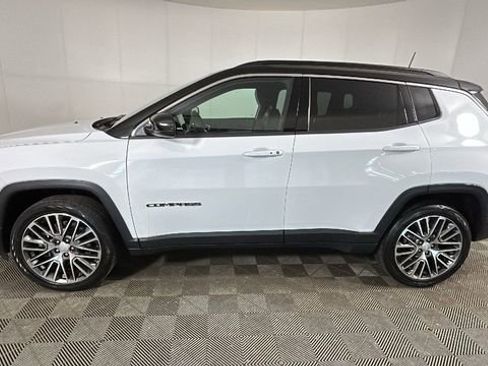 Used 2023 Jeep Compass Limited w/ Elite Group AWD/4WD image 6