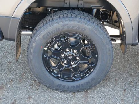 New 2025 Ford Ranger Lariat w/ FX4 Off-Road Package image 12