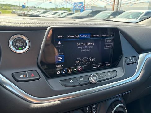 Used 2022 Chevrolet Blazer LT AWD/4WD image 14