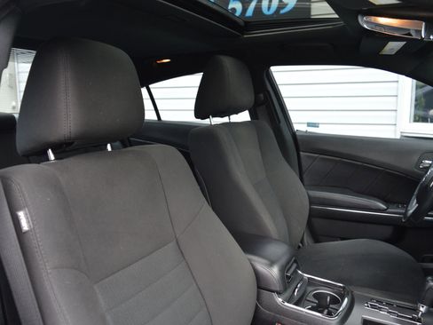 Used 2014 Dodge Charger R/T w/ Wheels & Tunes Group image 19