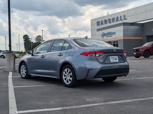 Used 2024 Toyota Corolla LE FWD image 3