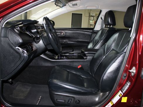 Used 2013 Toyota Avalon XLE FWD image 10