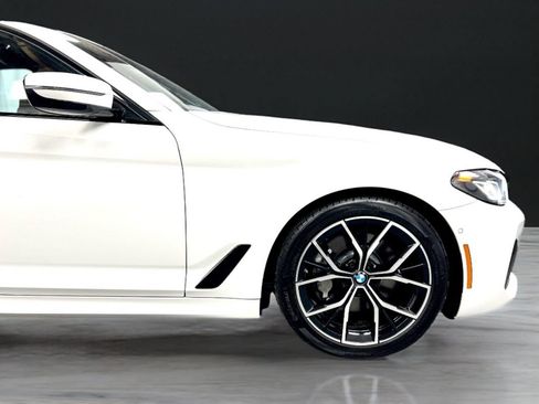 Used 2022 BMW 530i xDrive w/ M Sport Package AWD/4WD image 12