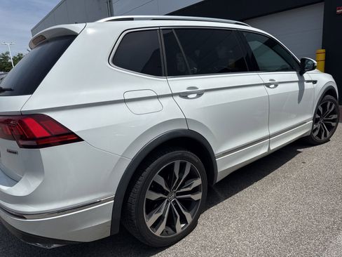 Used 2019 Volkswagen Tiguan SEL Premium R-Line AWD/4WD image 3