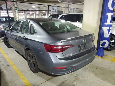 Used 2023 Volkswagen Jetta SE w/ Panoramic Sunroof Package FWD image 11