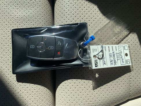 Used 2022 Mercedes-Benz GLC 300 300 image 37