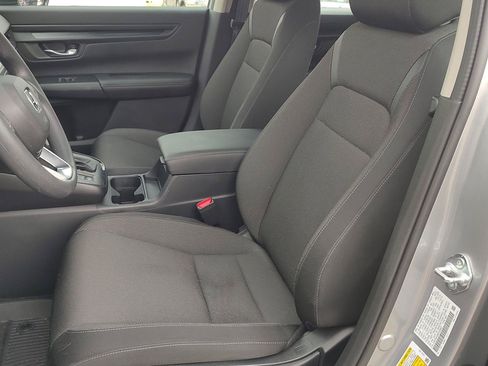 Used 2024 Honda CR-V LX image 2